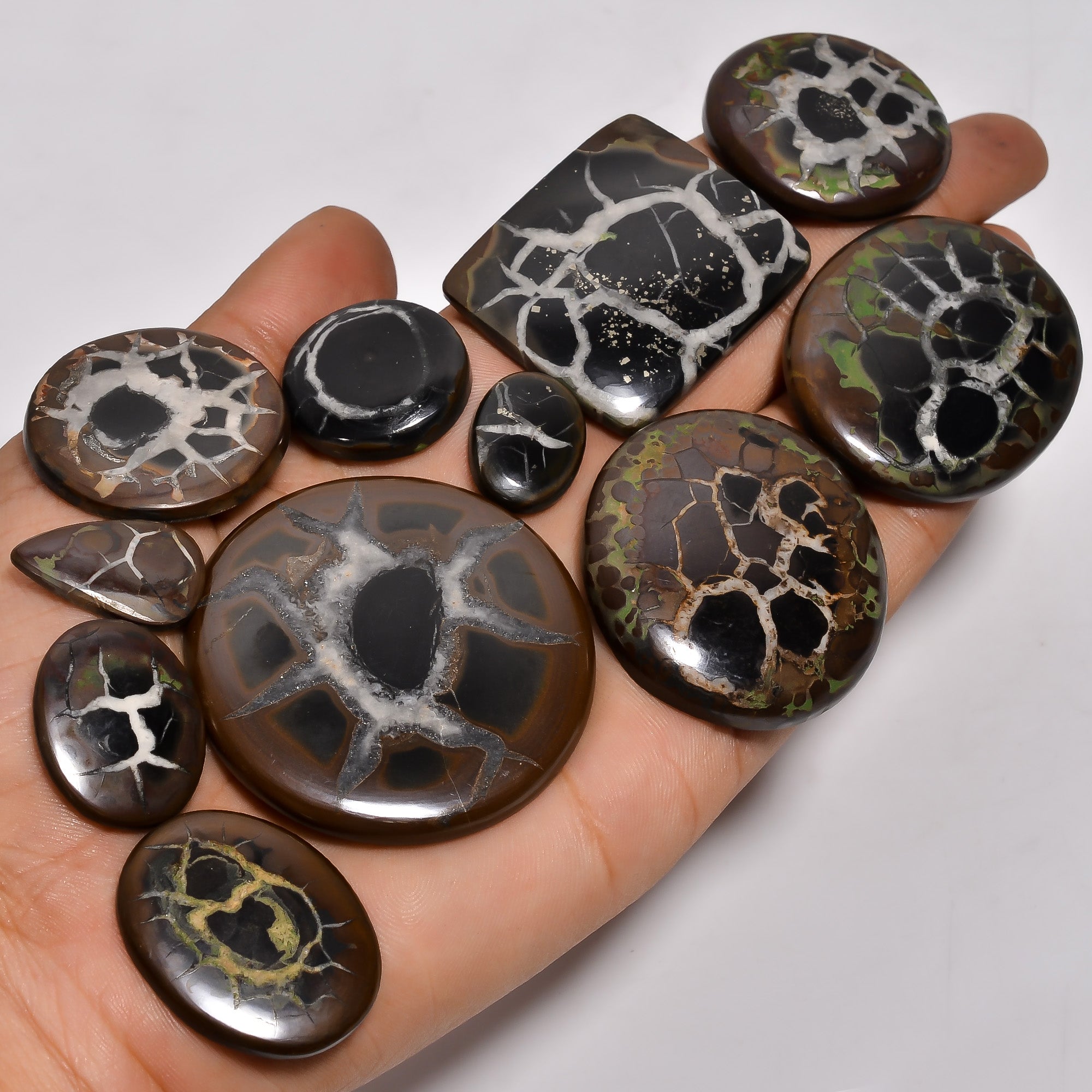 Wholesale Black Septarian Gemstone Cabochon Lot – Bulk Pricing for Jewelers & Designers (Copy)