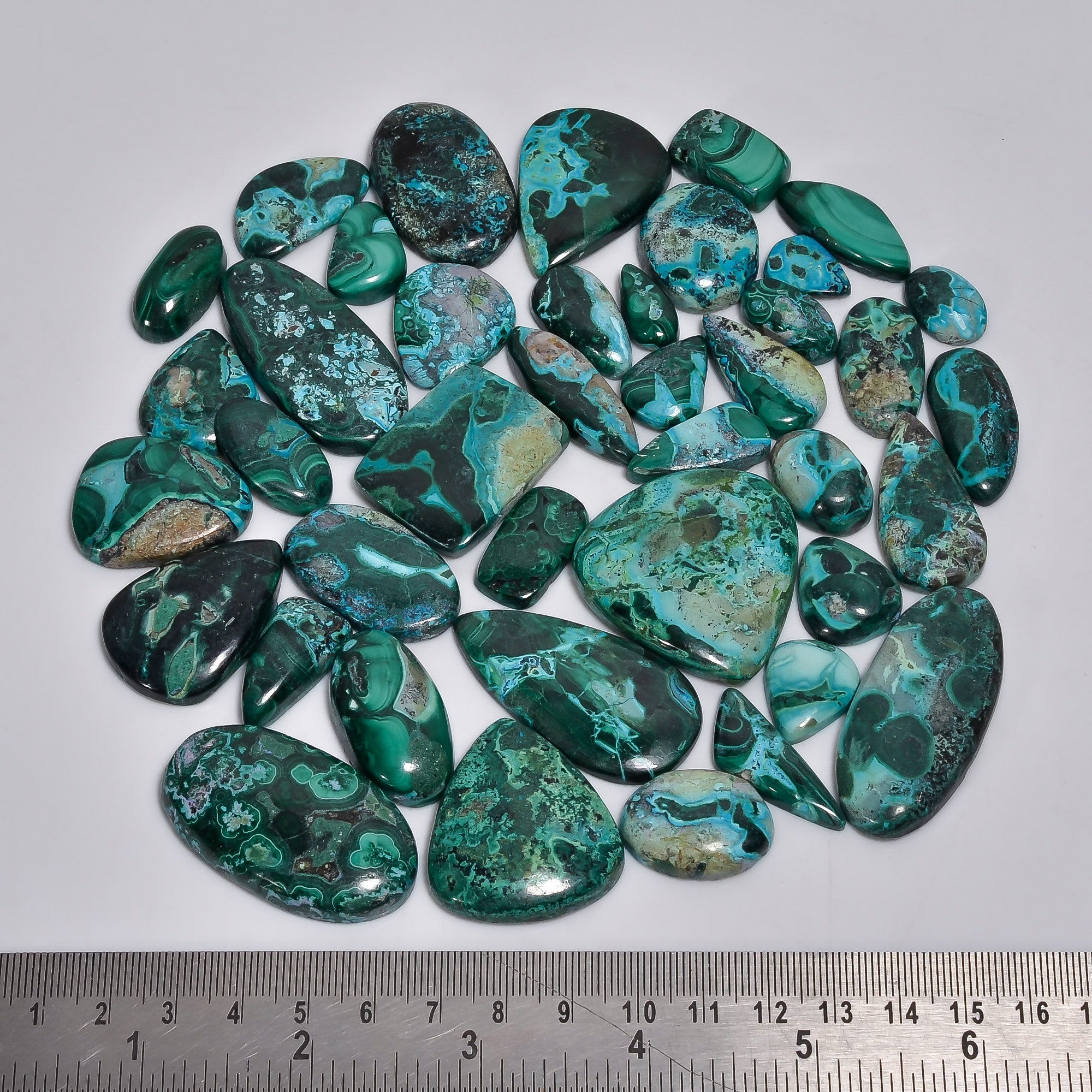 Smooth Dome Malachite Chrysocolla Cabochon Gemstones – Bulk Cabochon Parcel at Factory Price (Copy)