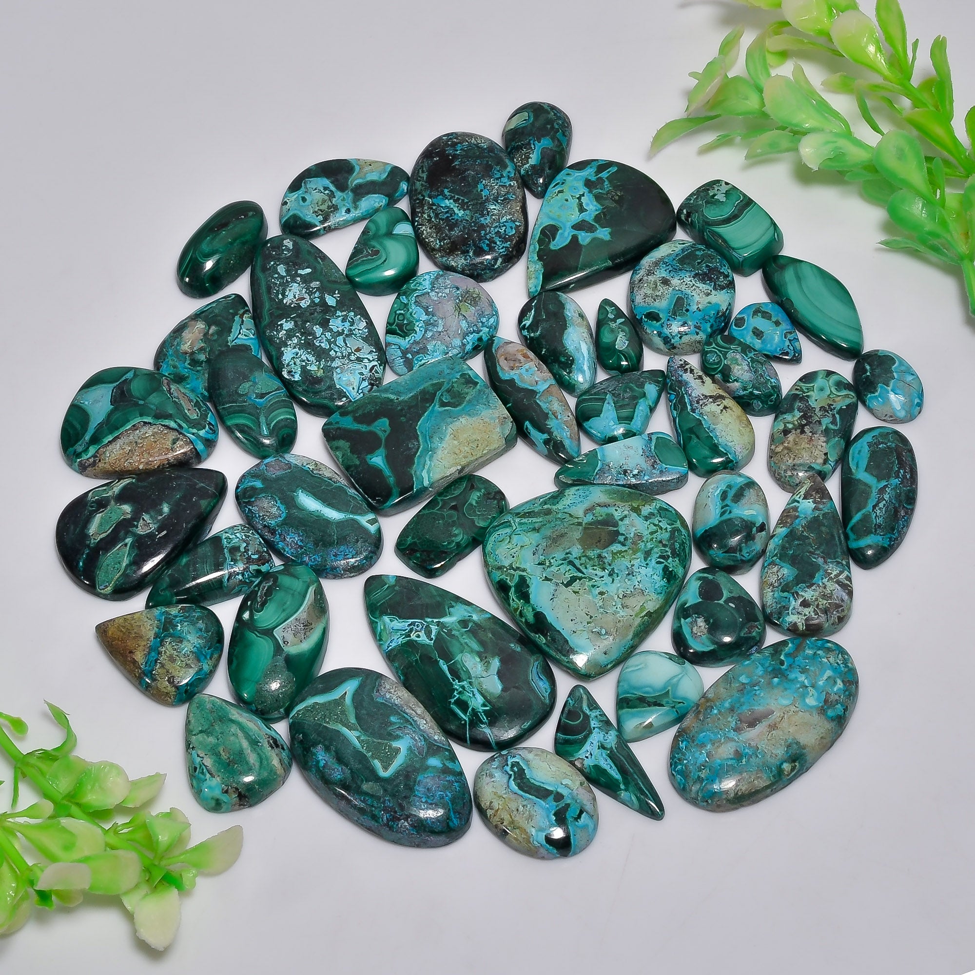 Smooth Dome Malachite Chrysocolla Cabochon Gemstones – Bulk Cabochon Parcel at Factory Price (Copy)